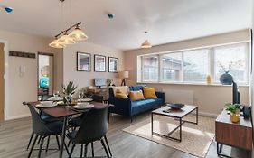 Fantastic 1 Bed Apartment Manchester - Sleeps 3